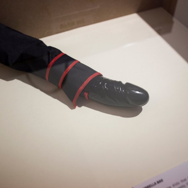 Umbrella Bag / REGENSCHIRMHÜLLE sex work sexarbeit objects of desire berlin schwules museum activism
